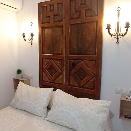 El Detalle Apartamento Y Estudio Саара-де-ла-Сьєрра Екстер'єр фото